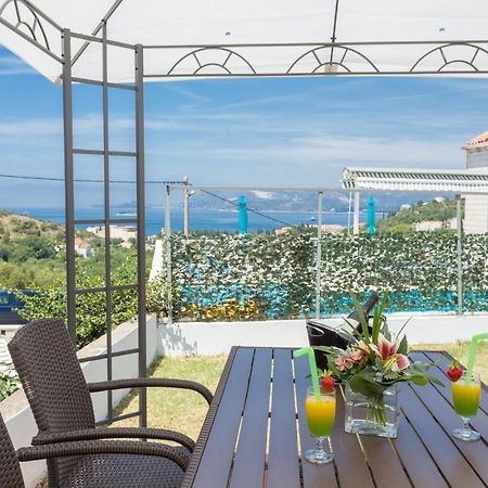Apartments Oleander Sea View 챠브타트 외부 사진