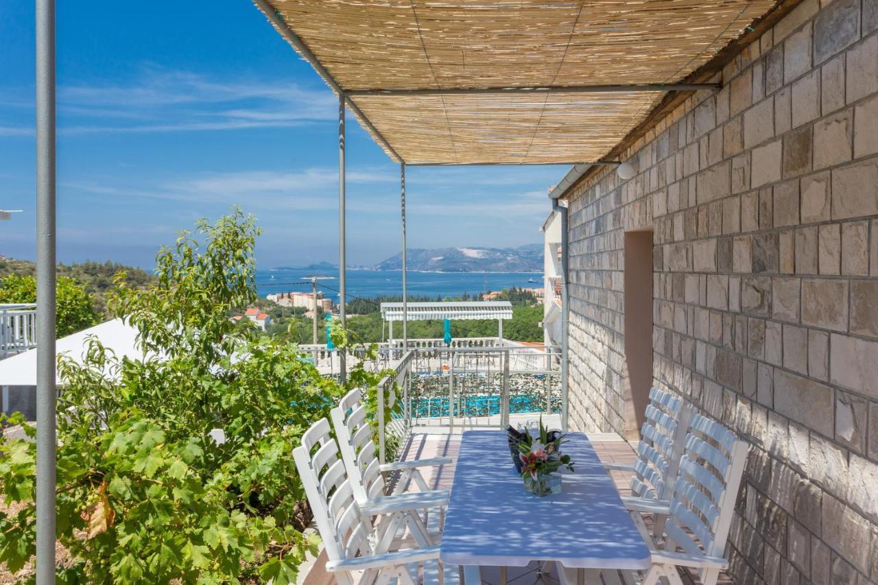 Apartments Oleander Sea View 챠브타트 외부 사진