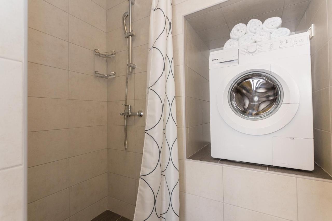 Apartments Oleander Sea View 챠브타트 외부 사진