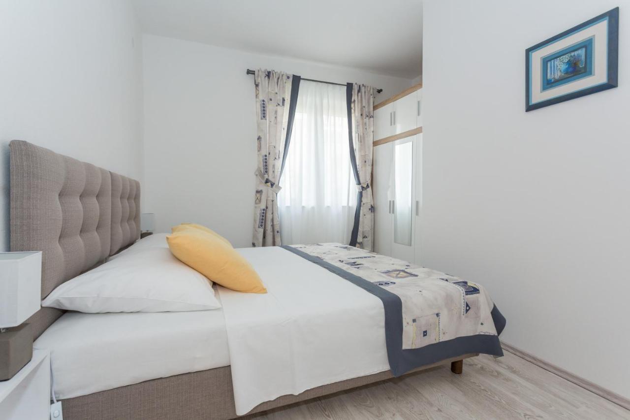 Apartments Oleander Sea View 챠브타트 외부 사진