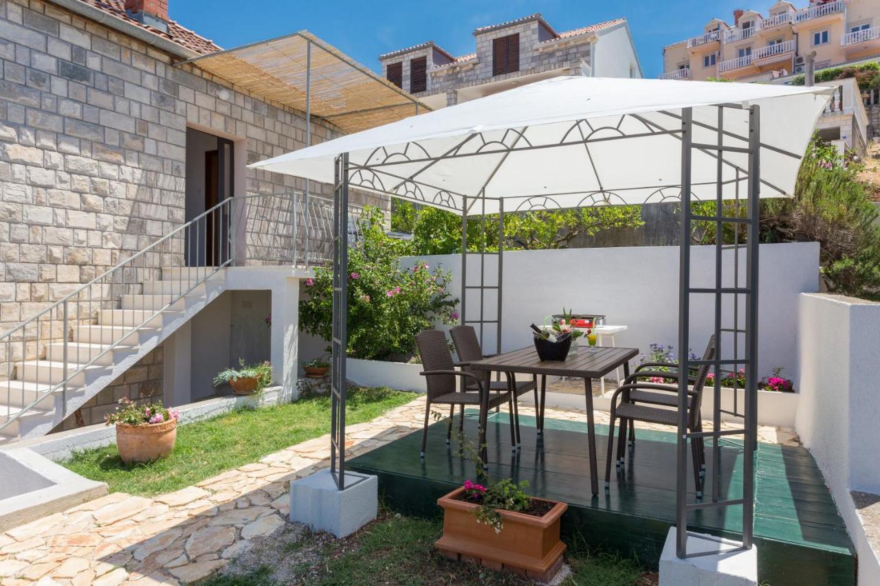 Apartments Oleander Sea View 챠브타트 외부 사진