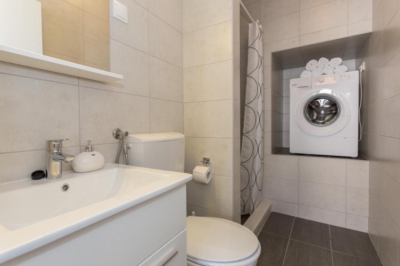 Apartments Oleander Sea View 챠브타트 외부 사진