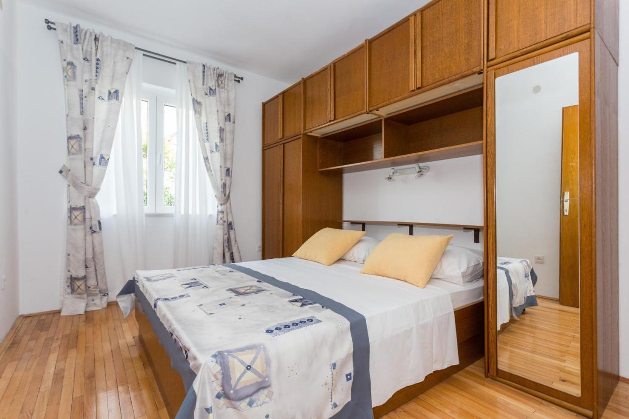 Apartments Oleander Sea View 챠브타트 외부 사진